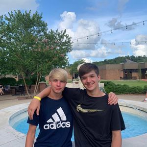 Meet your Posher, Walker